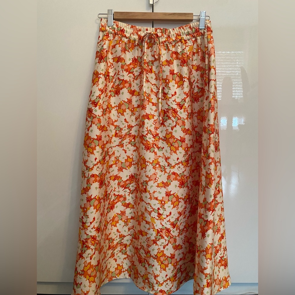 Flowers midi skirt
